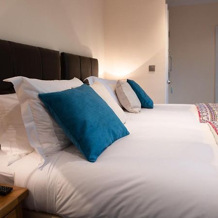 Terlingham Lane Cottage Hawkinge Buitenkant foto