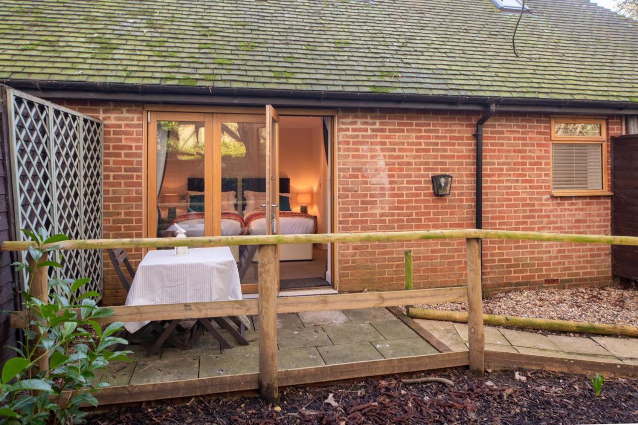 Terlingham Lane Cottage Hawkinge Buitenkant foto